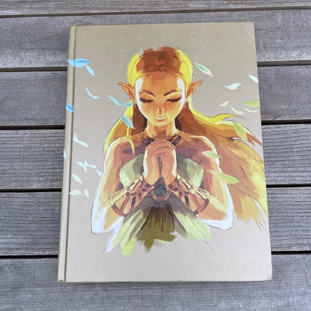 Zelda Breath of the Wild Expanded Edition Hardcover Official Guide with Map